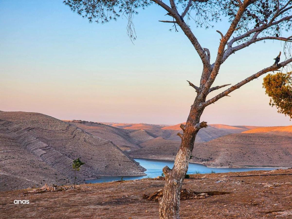 Wadi Al-Wala View Camp Hotel Madaba Ngoại thất bức ảnh