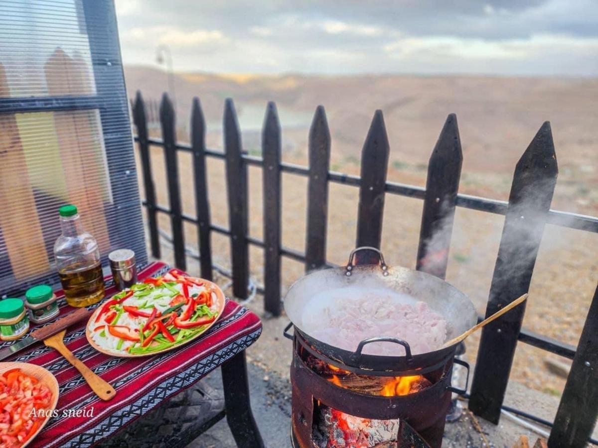 Wadi Al-Wala View Camp Hotel Madaba Ngoại thất bức ảnh