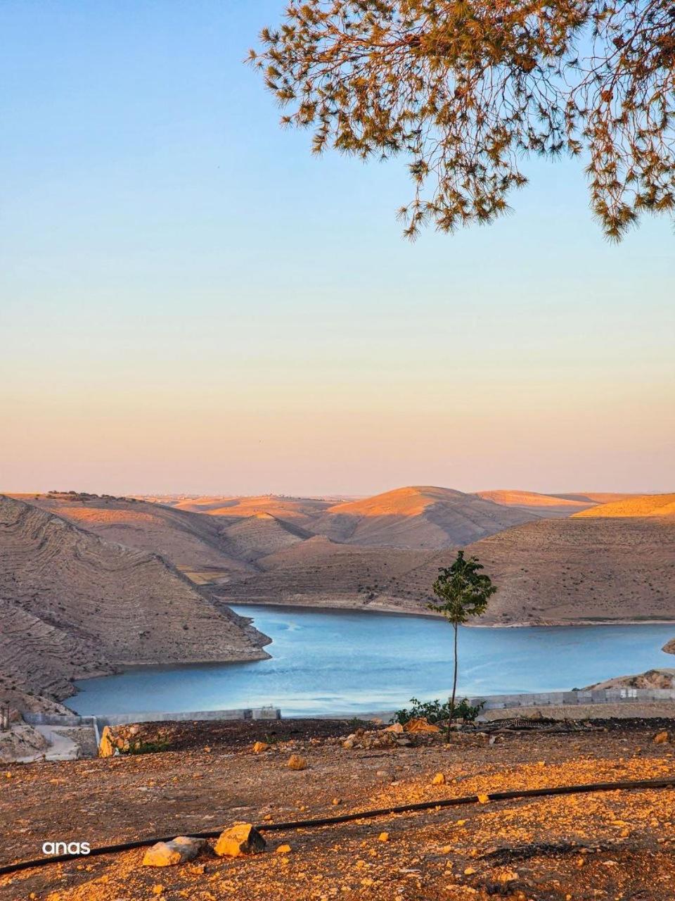 Wadi Al-Wala View Camp Hotel Madaba Ngoại thất bức ảnh